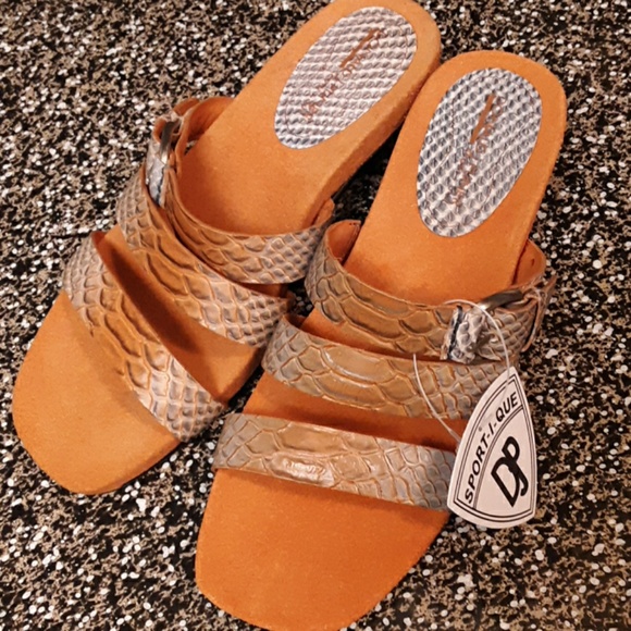 Donald J. Pliner Shoes - DONALD PLINER Kitten Heel Sandals NWT